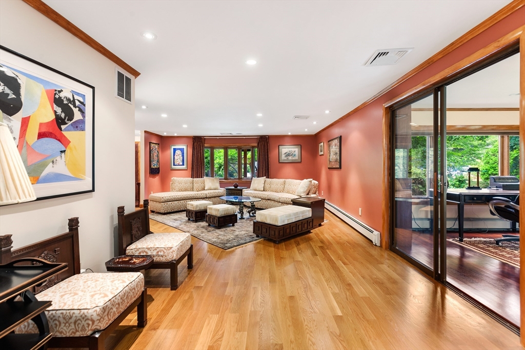 6 Maureen Road Lexington, MA 02420 - Photo 8 of 36