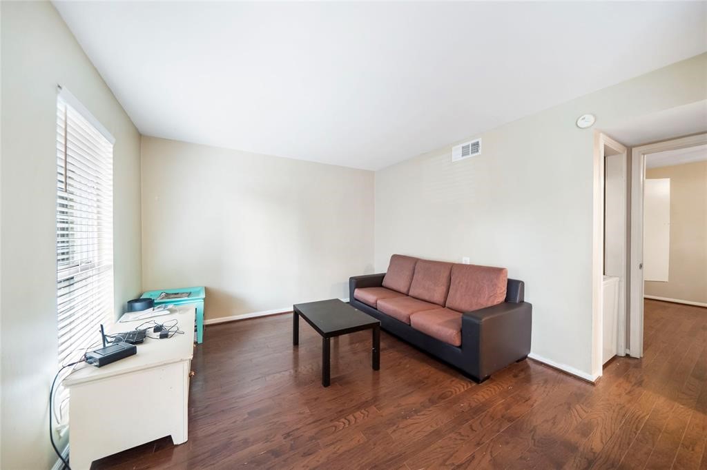 1710 Indiana Street, Unit 12 Houston, TX 77006 - Photo 2 of 7 Gallery Image 2