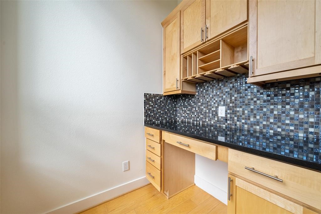 194 Harvard Street Houston, TX 77007 - Photo 18 of 43