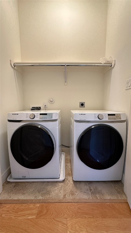 194 Harvard Street Houston, TX 77007 - Photo 37 of 43 Laundry Space is on the third floor