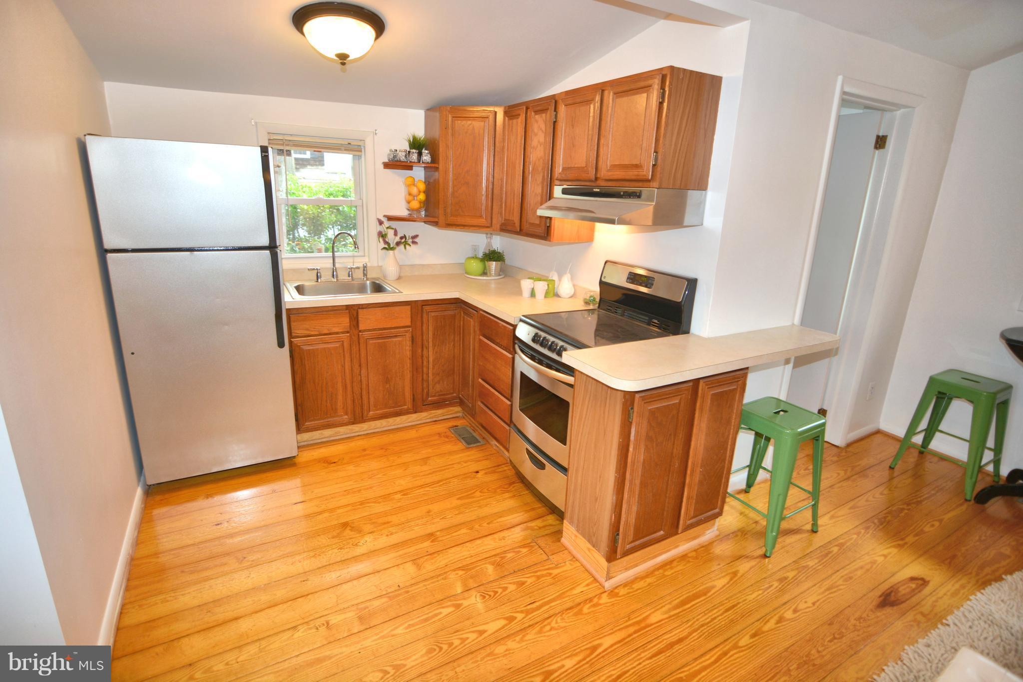 405 Kyle Road Crownsville, MD 21032 - Photo 5 of 30 Kitchen