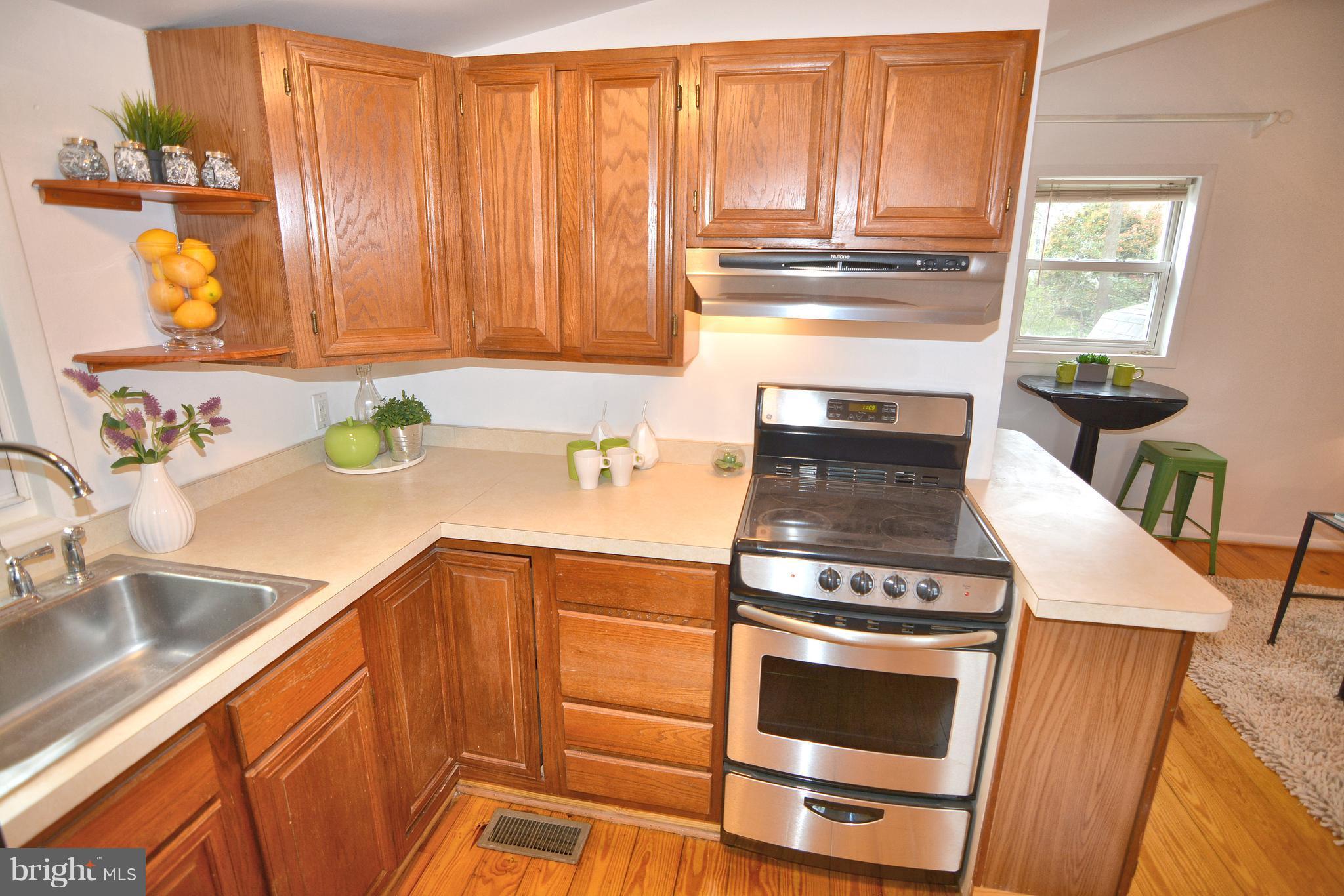 405 Kyle Road Crownsville, MD 21032 - Photo 9 of 30 Kitchen