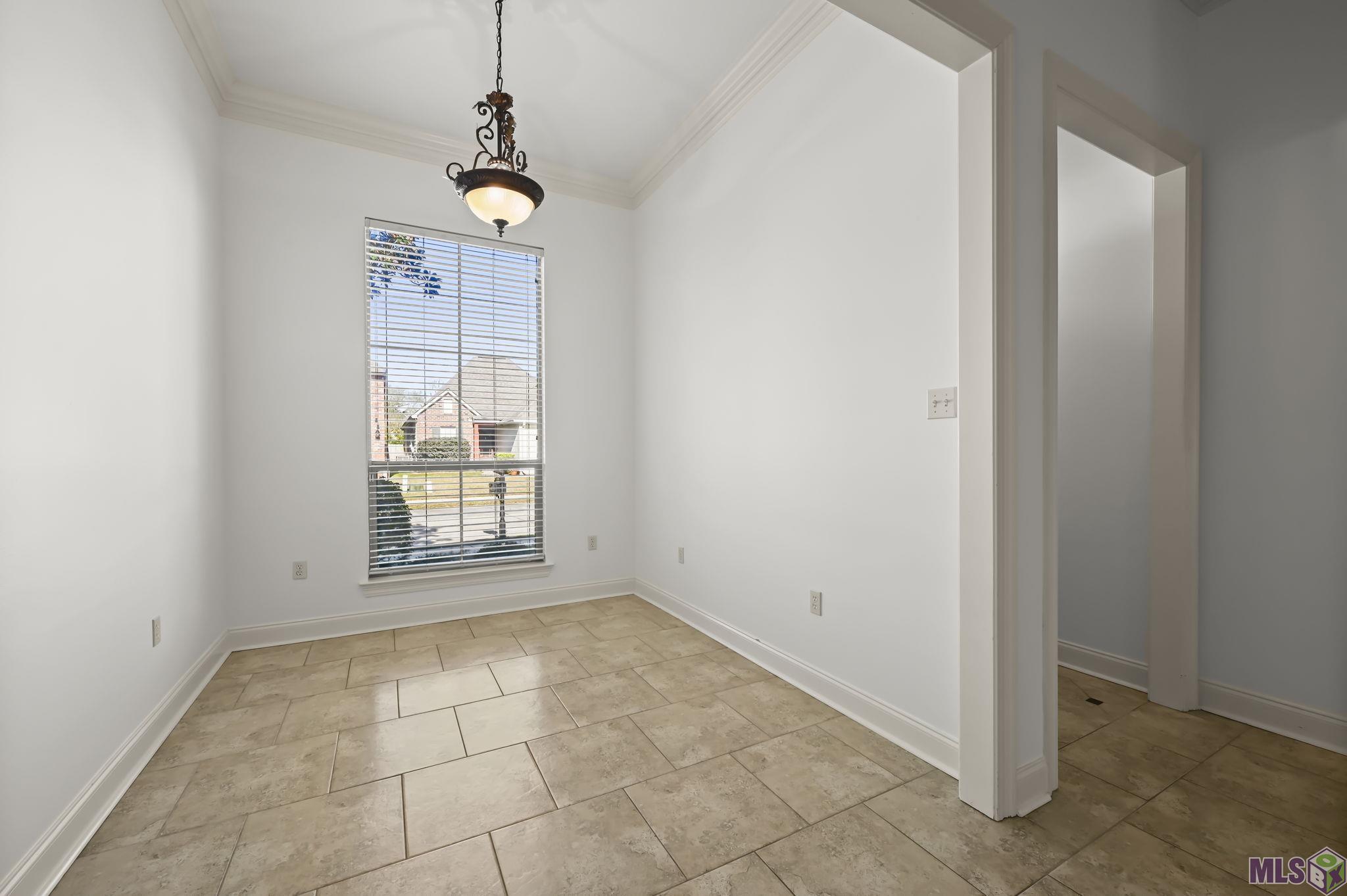 17514 Lake Willow Avenue Baton Rouge, LA 70817 - Photo 3 of 16