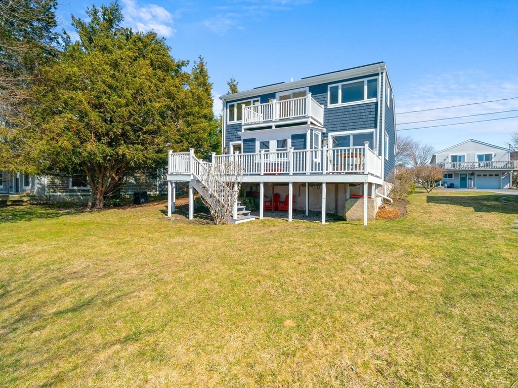 15 Bayview Avenue Fairhaven, MA 02719 - Photo 3 of 21