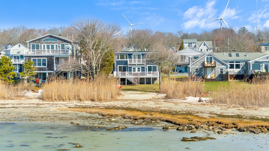 15 Bayview Avenue Fairhaven, MA 02719 - Photo 8 of 21