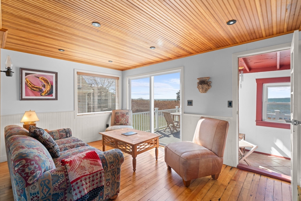 15 Bayview Avenue Fairhaven, MA 02719 - Photo 10 of 21