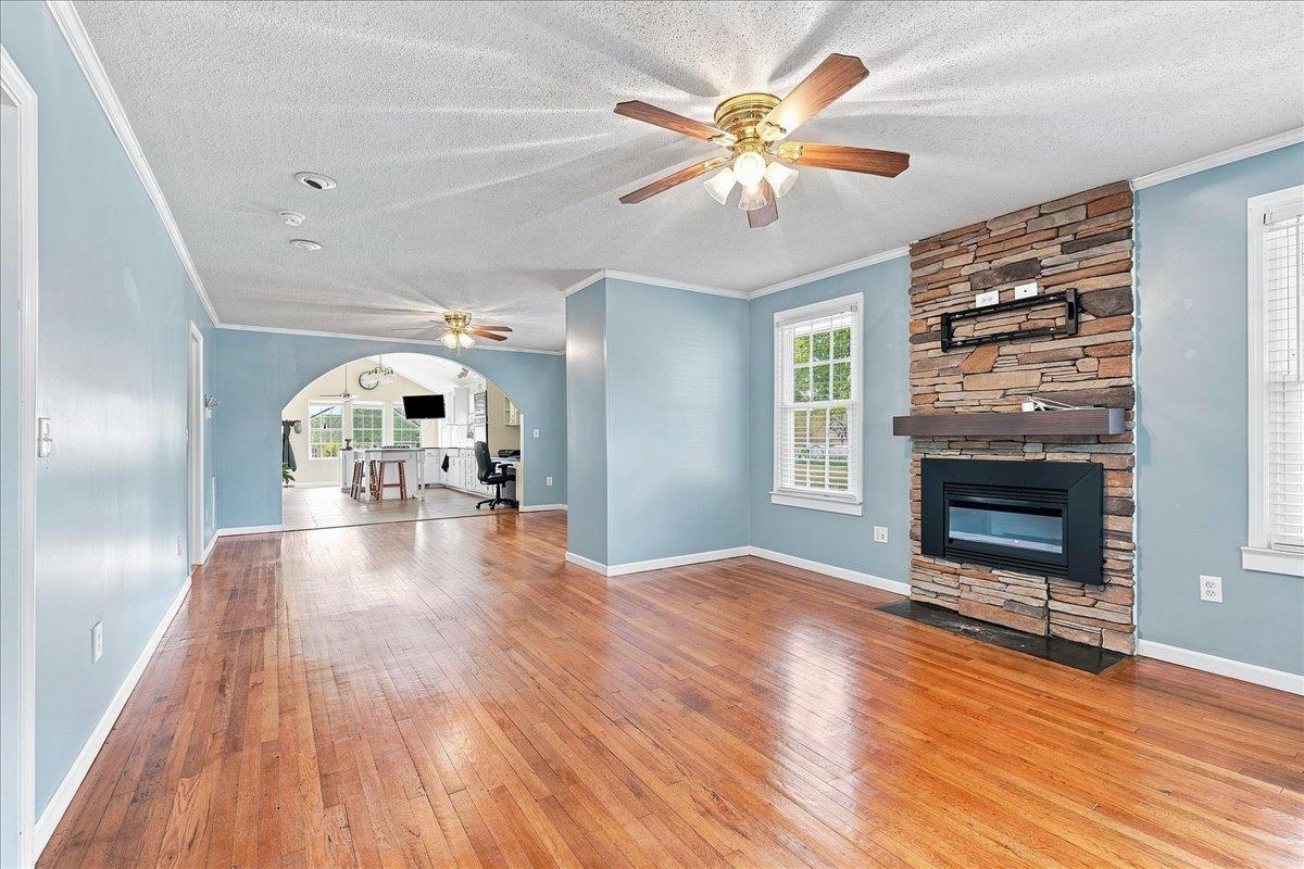 652 Arlington Road Greer, SC 29651 - Photo 6 of 44 Gallery Image 6