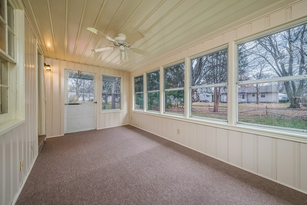 67 West Allen Ridge Road Springfield, MA 01118 - Photo 6 of 26 Gallery Image 6