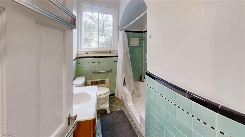 412 Dixie Trail Raleigh, NC 27607 - Photo 17 of 26