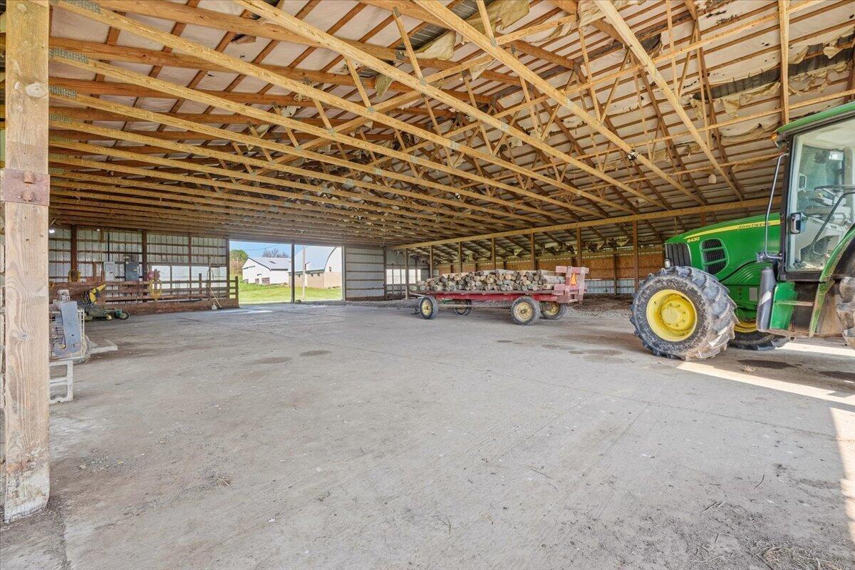 11391 Banning Road Mount Vernon, OH 43050 - Photo 4 of 56