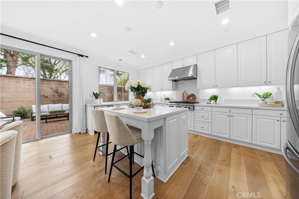 230 Shelbourne Irvine, CA 92620 - Photo 11 of 32