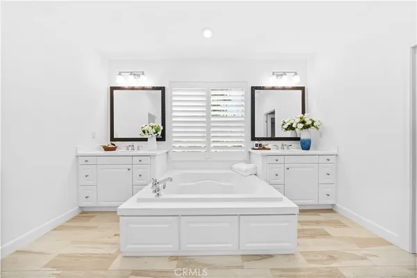 $2,390,000 | 230 Shelbourne, Irvine, CA 92620