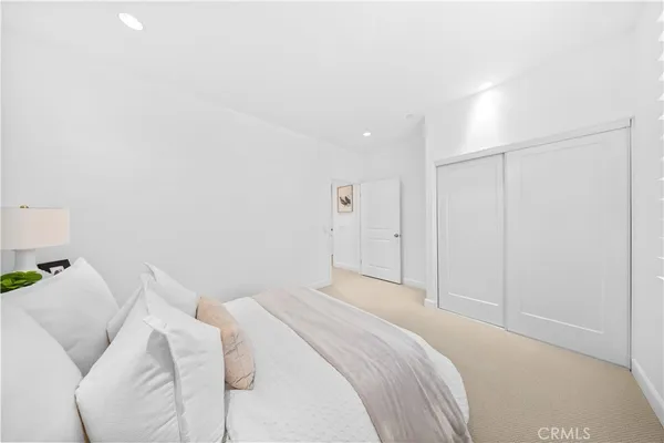$2,390,000 | 230 Shelbourne, Irvine, CA 92620