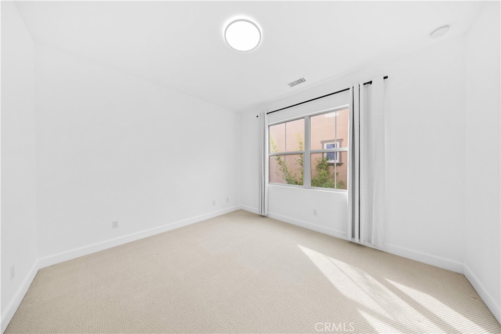 230 Shelbourne Irvine, CA 92620 - Photo 22 of 32