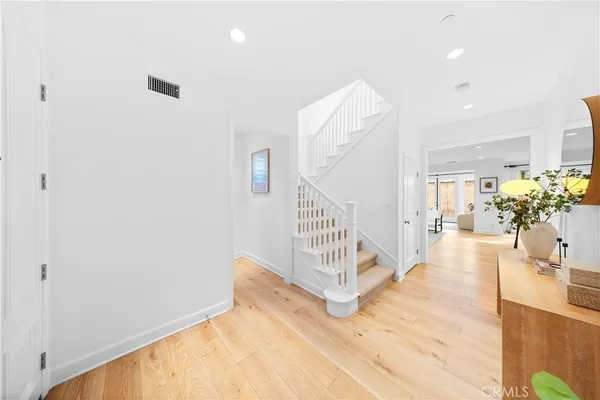 $2,390,000 | 230 Shelbourne, Irvine, CA 92620