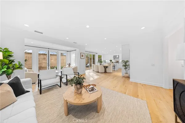 $2,390,000 | 230 Shelbourne, Irvine, CA 92620