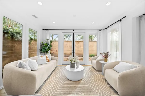 $2,390,000 | 230 Shelbourne, Irvine, CA 92620