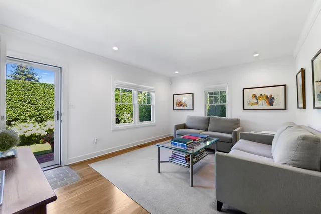 $1,625,000 | 16 Miller Lane, East Hampton, NY 11937