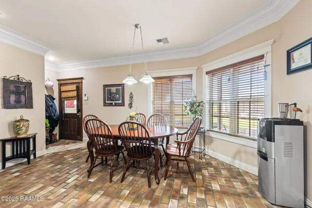 $750,000 | 6114 East Whitney Street, Crowley, LA 70526