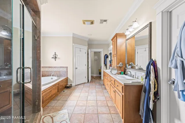 $750,000 | 6114 East Whitney Street, Crowley, LA 70526