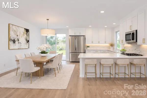 $597,999 | 27 Klimovych Road, Hendersonville, NC 28792