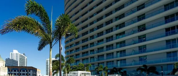$6,500 | 400 Central Avenue, Unit 1609, St. Petersburg, FL 33701