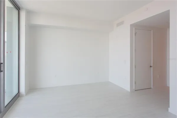 $6,500 | 400 Central Avenue, Unit 1609, St. Petersburg, FL 33701