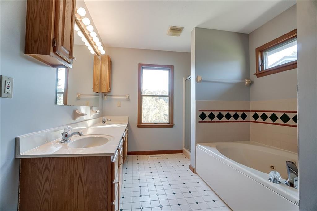 7881 Kings Ridge Circle Fairborn, OH 45324 - Photo 25 of 44