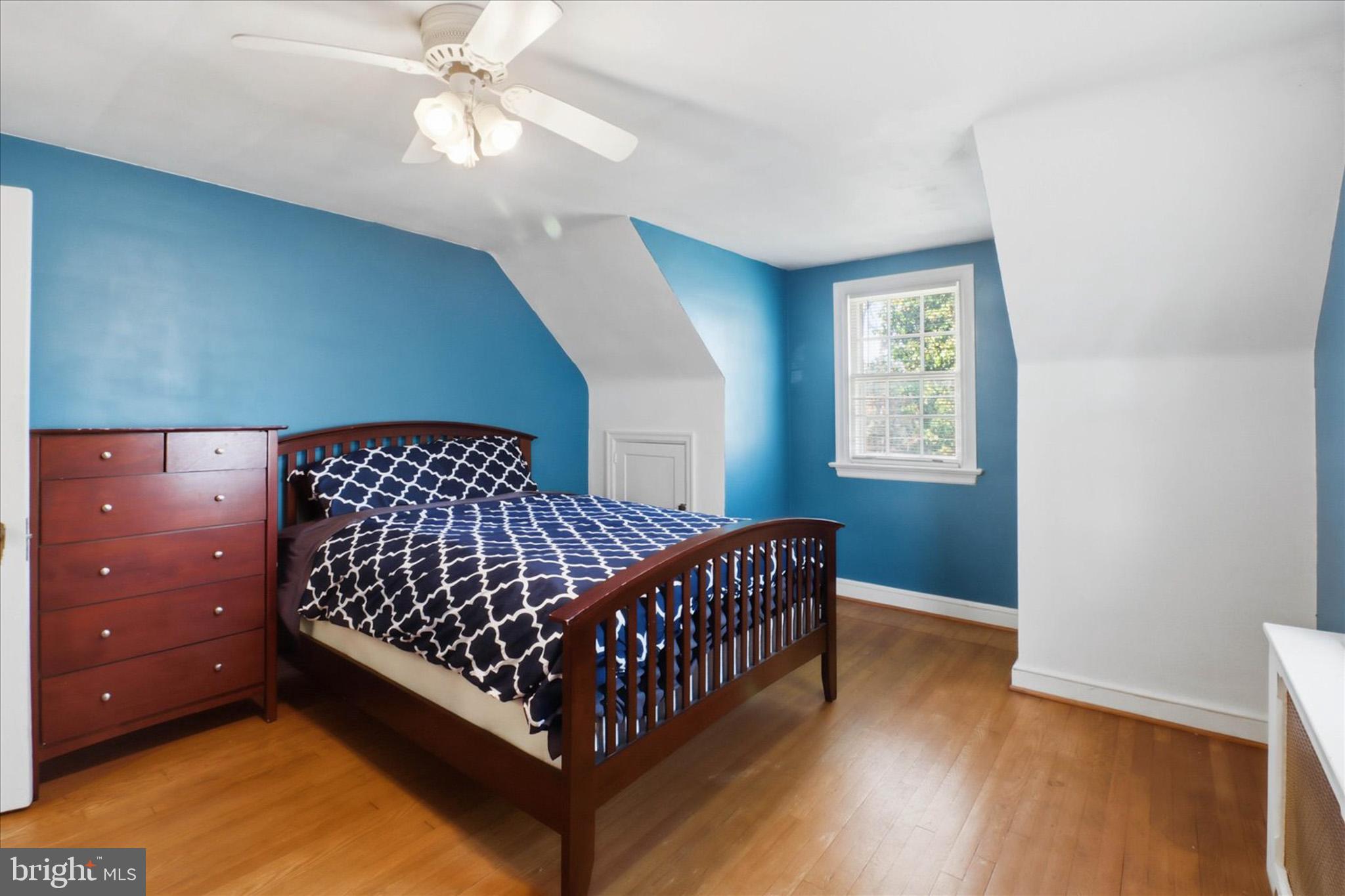 523 Pleasure Road Lancaster, PA 17601 - Photo 14 of 24 a bed room with a bed and a window