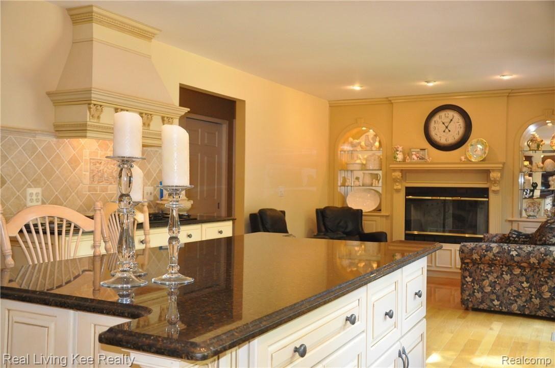 218 Beechview Drive Rochester, MI 48306 - Photo 15 of 50 1538605768675_DSC_0448.JPG