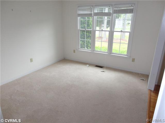 5008 Turner Road North Chesterfield, VA 23234 - Photo 4 of 12 Living Room