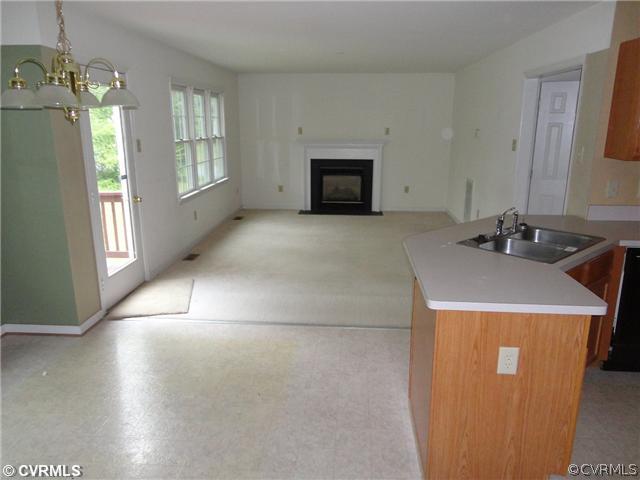 5008 Turner Road North Chesterfield, VA 23234 - Photo 6 of 12 Den/Family/Great Room