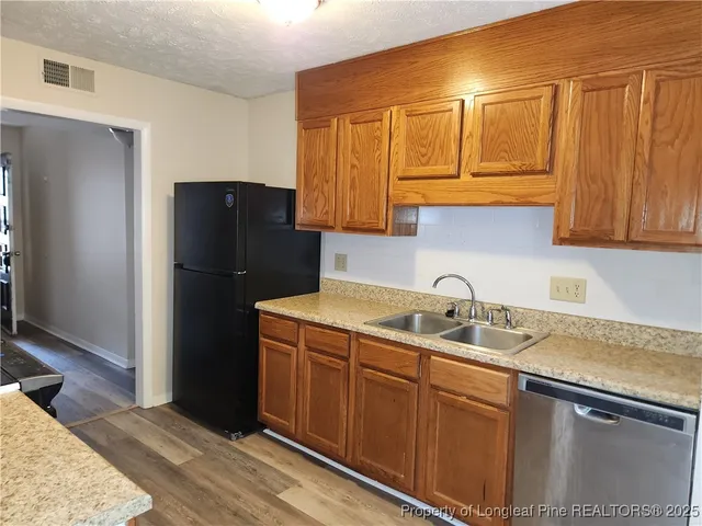 $1,600 | 7062 Calamar Drive, Fayetteville, NC 28314