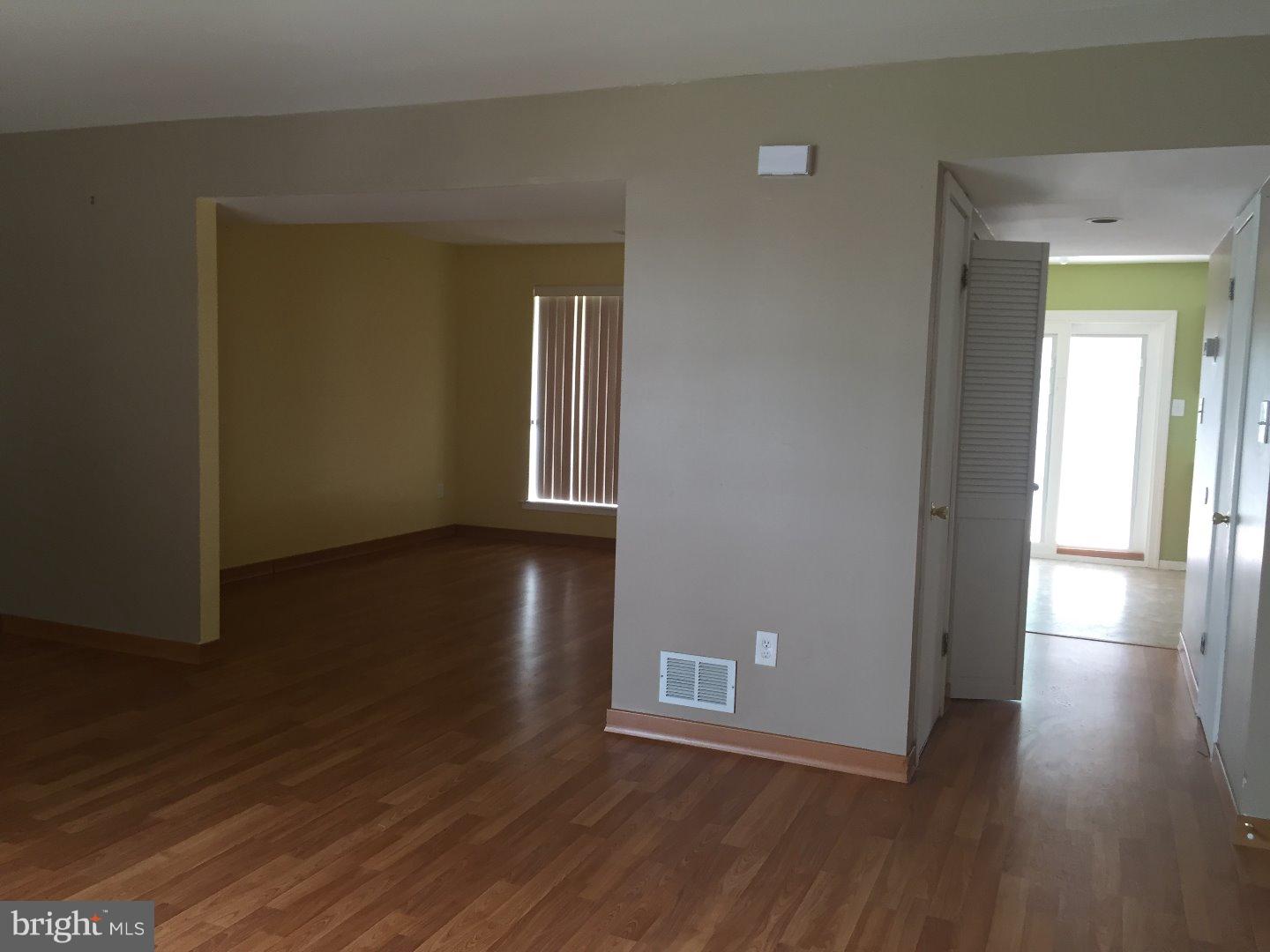 170 Crossing Way Lindenwold, NJ 08021 - Photo 5 of 10 Gallery Image 5