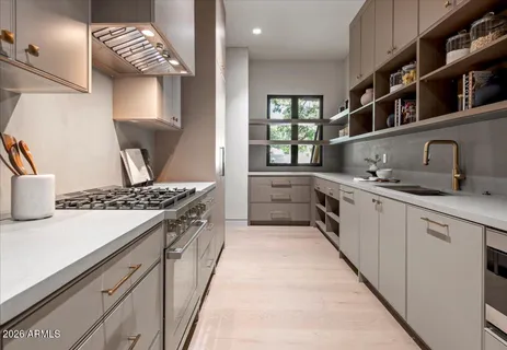 $10,295,000 | 9790 North 56th Street, Paradise Valley, AZ 85253