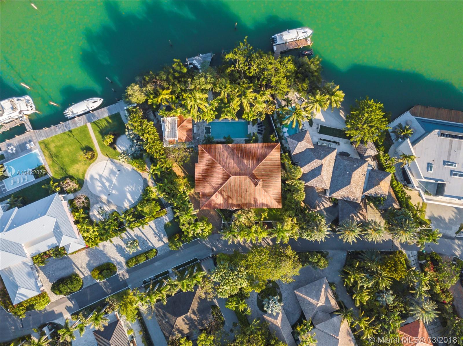 14 Harbor Point Key Biscayne, FL 33149 - Photo 44 of 45 an aerial view of a house with a yard and garden