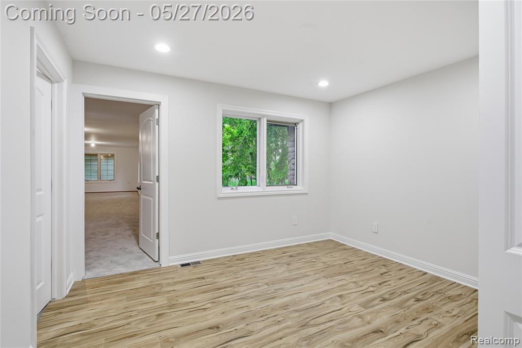 46500 Ryan Road Utica, MI 48317 - Photo 31 of 35