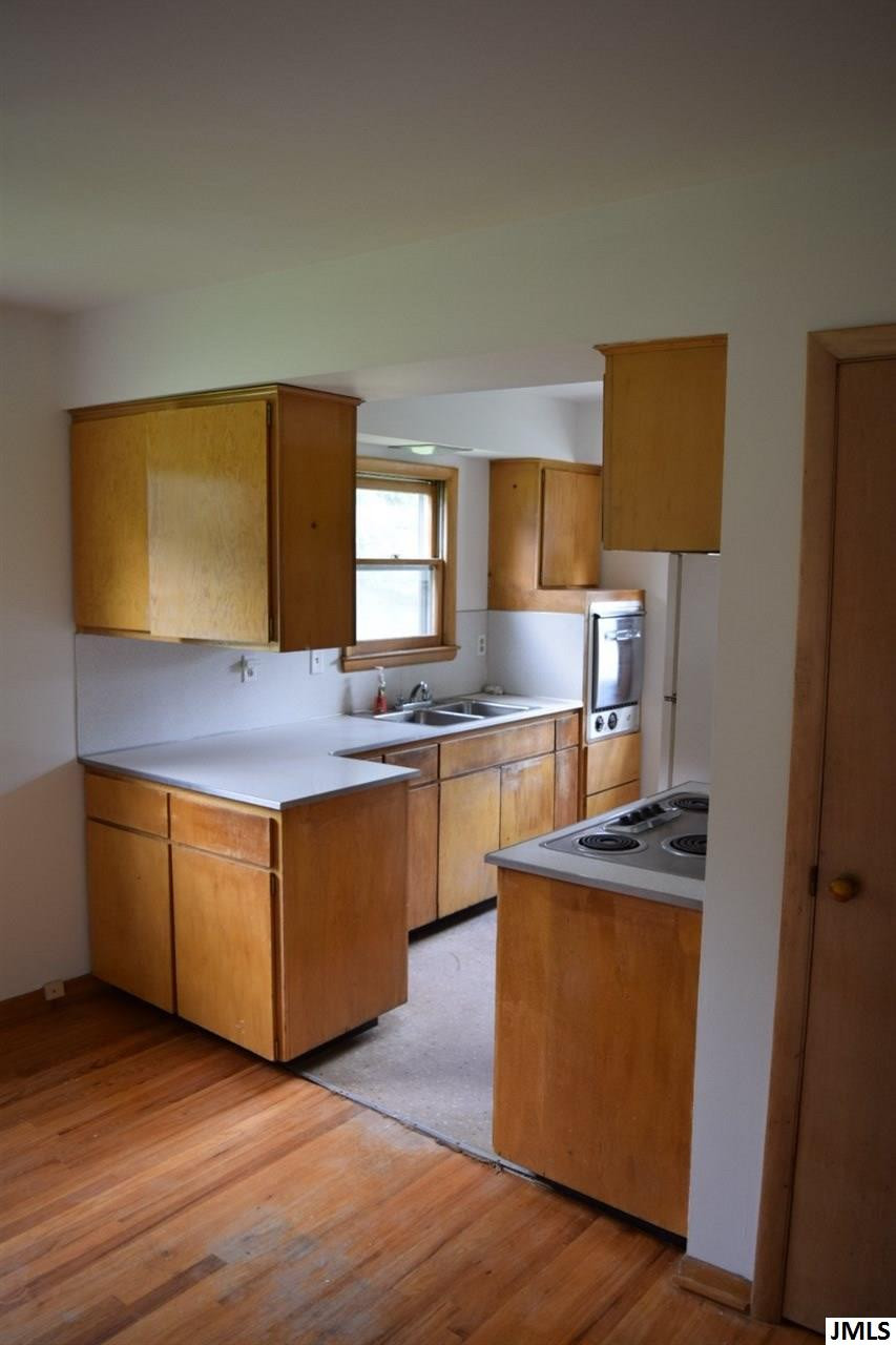 243 Gilman Road Michigan Center, MI 49254 - Photo 5 of 13 Photo 5