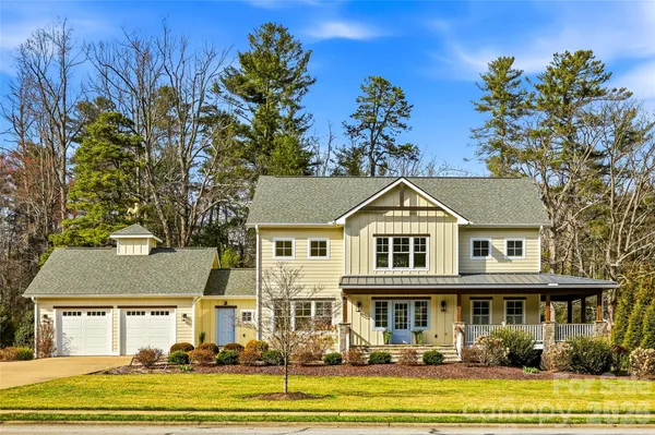 $1,090,000 | 74 Shipman Parkway, Flat Rock, NC 28731