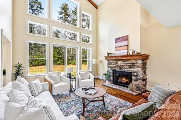 $1,090,000 | 74 Shipman Parkway, Flat Rock, NC 28731