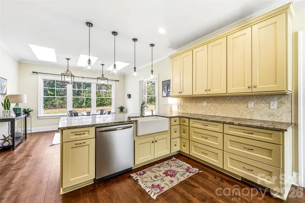 $1,090,000 | 74 Shipman Parkway, Flat Rock, NC 28731