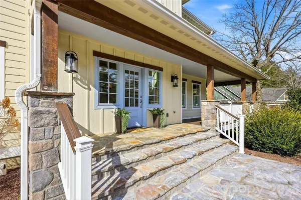 $1,090,000 | 74 Shipman Parkway, Flat Rock, NC 28731