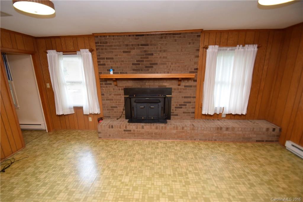 8812 Reedy Creek Road Charlotte, NC 28215 - Photo 10 of 17 Gallery Image 10