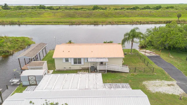 $399,000 | 1185 Rosebud Avenue Northeast, Okeechobee, FL 34974