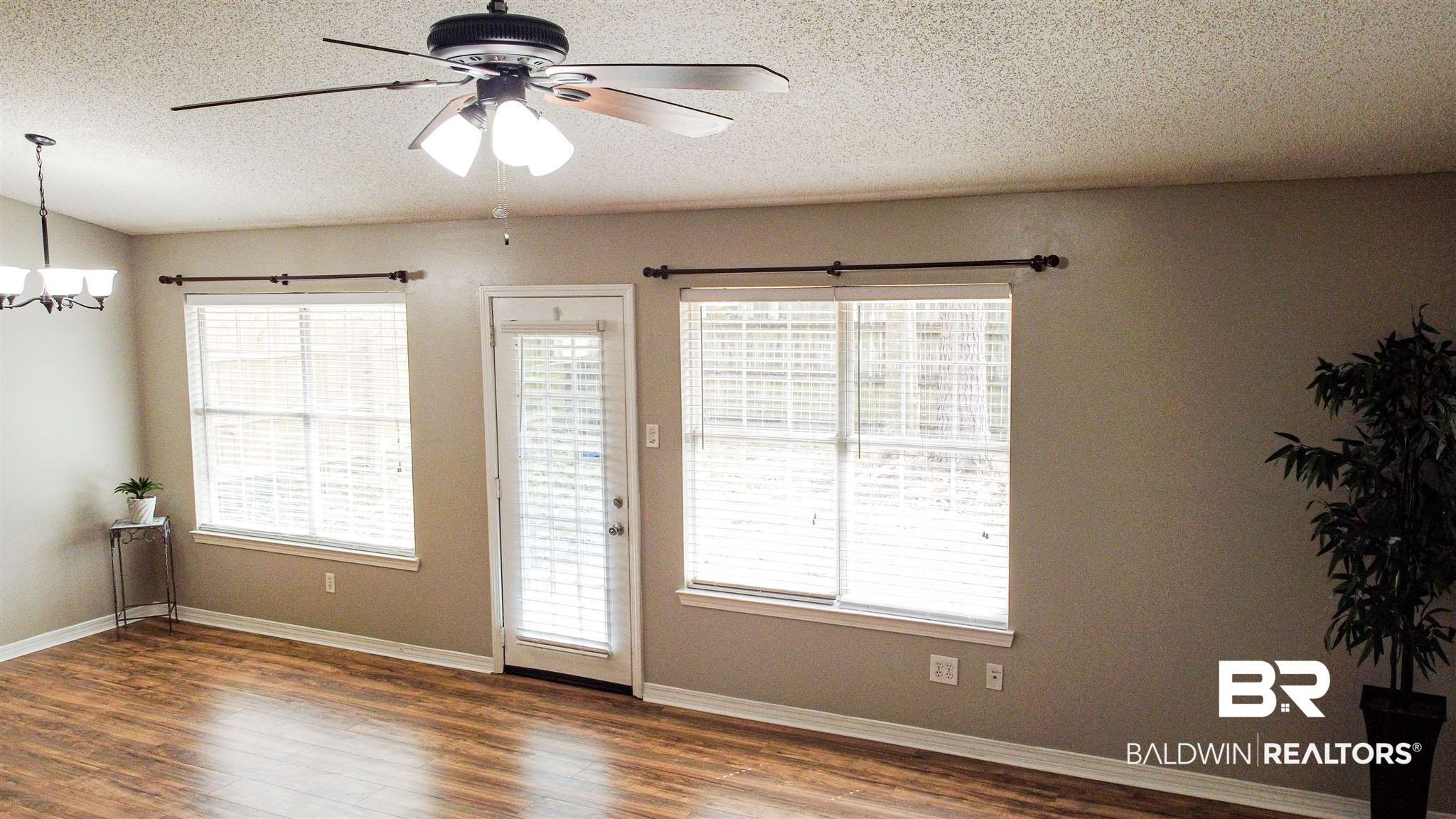 9459 Copperfield Drive South Mobile, AL 36608 - Photo 7 of 21
