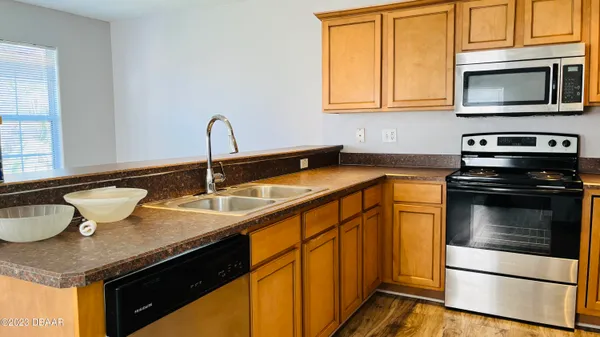 $1,800 | 1577 Megan Bay Circle, Holly Hill, FL 32117
