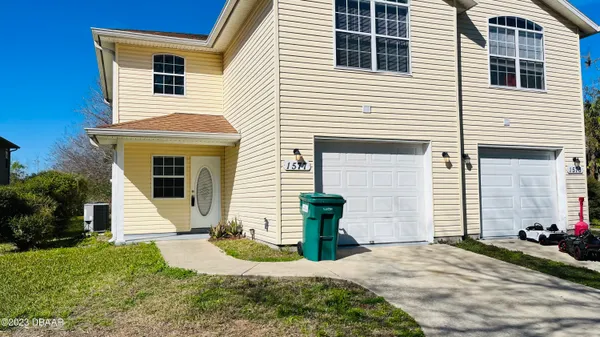 $1,800 | 1577 Megan Bay Circle, Holly Hill, FL 32117
