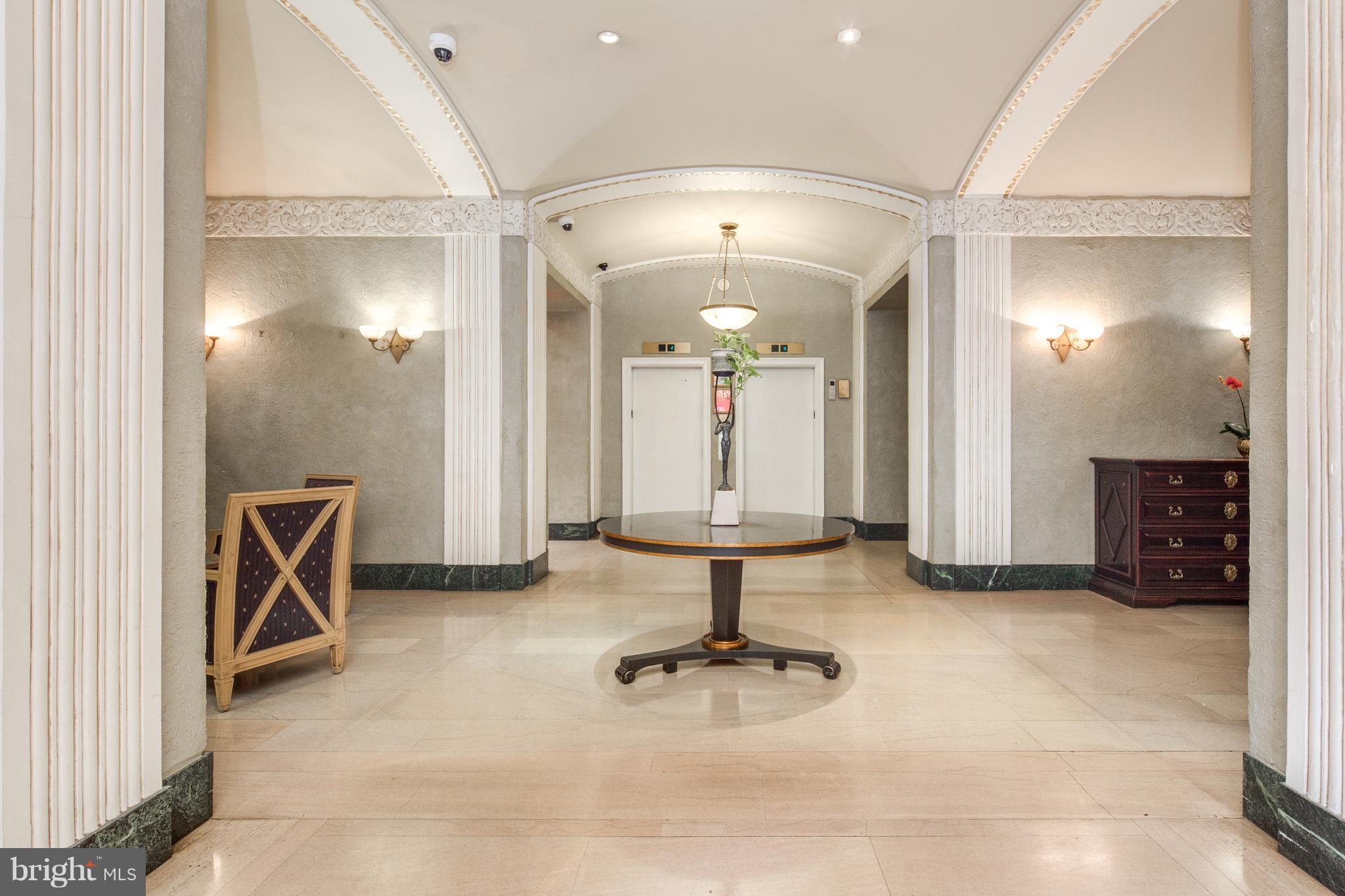 2032 Belmont Road Northwest, Unit 425 Washington, DC 20009 - Photo 4 of 13 Interior (General)