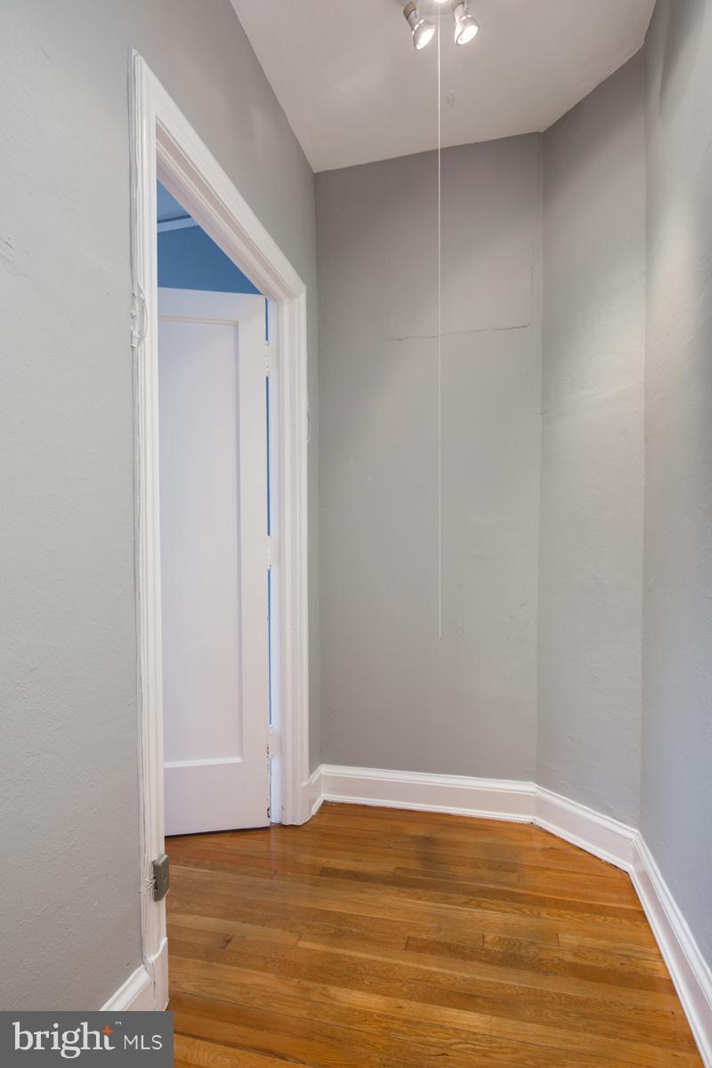 2032 Belmont Road Northwest, Unit 425 Washington, DC 20009 - Photo 5 of 13 Interior (General)
