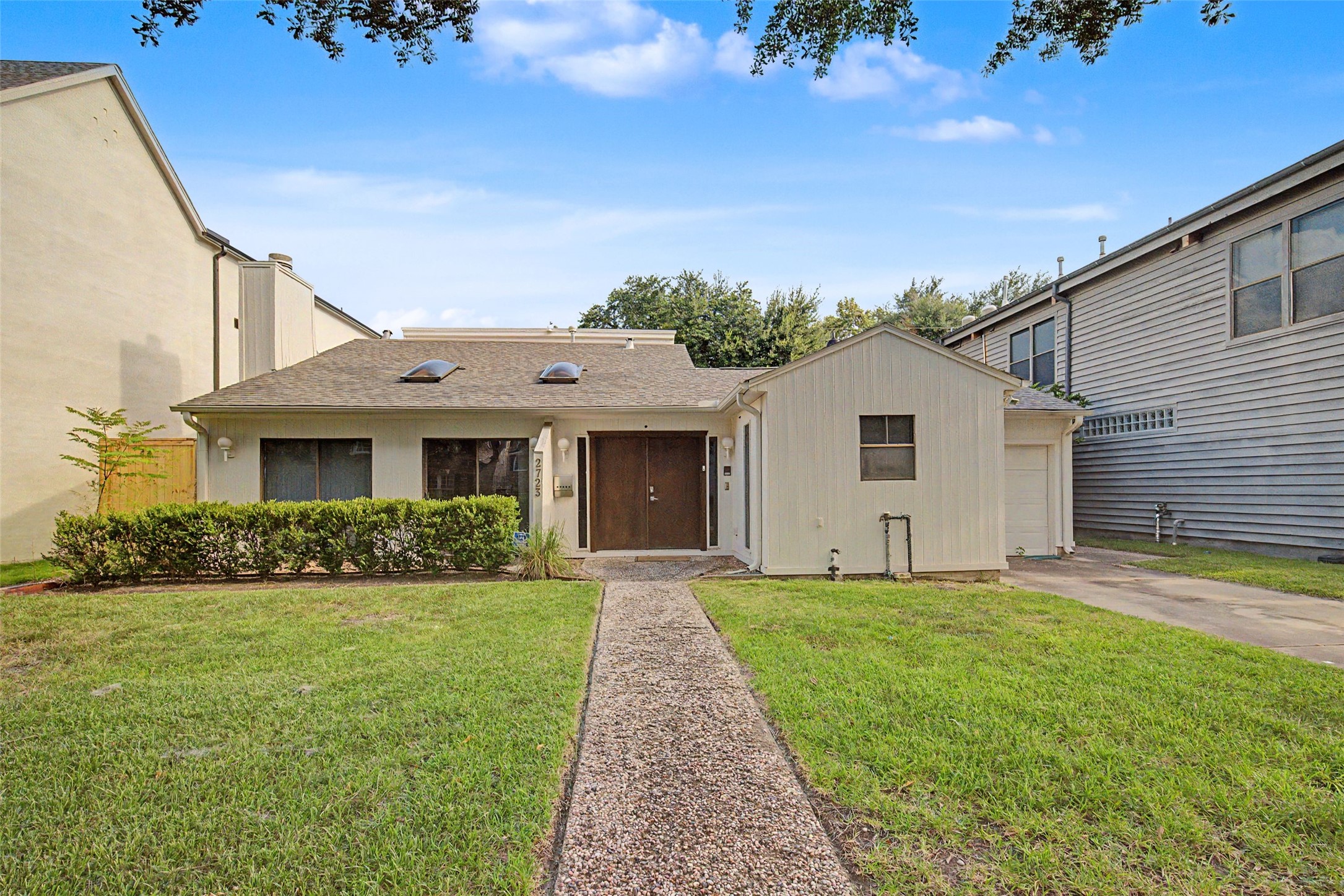 2723 Nottingham Street Houston, TX 77005 - Photo 1 of 47